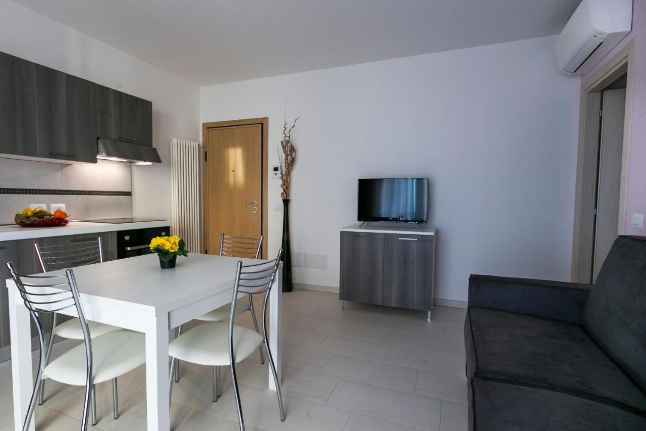 Residenza Riva Azzurra Aparthotel ริมินี ภายนอก รูปภาพ